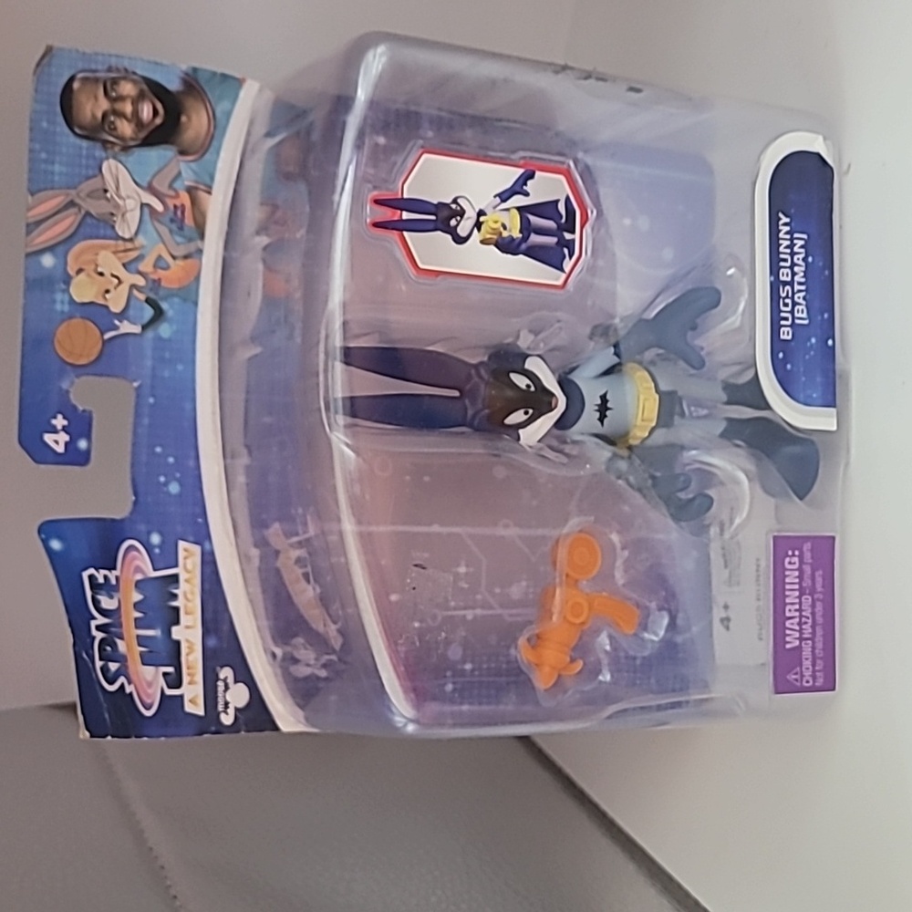 SPACE JAM A New Legacy LEBRON JAMES Robin BUGS BUNNY Batman  New